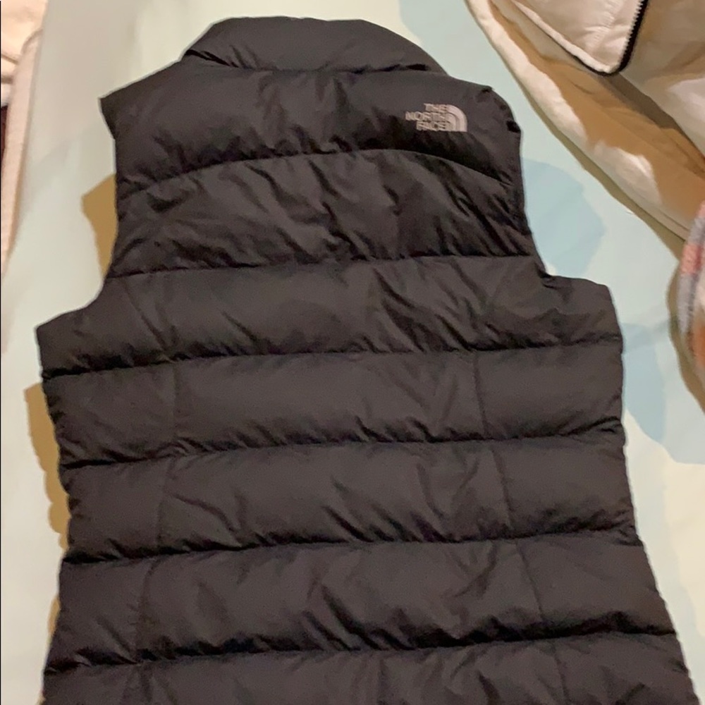 Here’s the back of the northface no stains holes